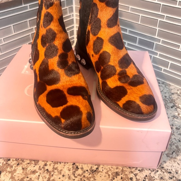 Louise Et Cie Chelsea Boots - Picture 2 of 7